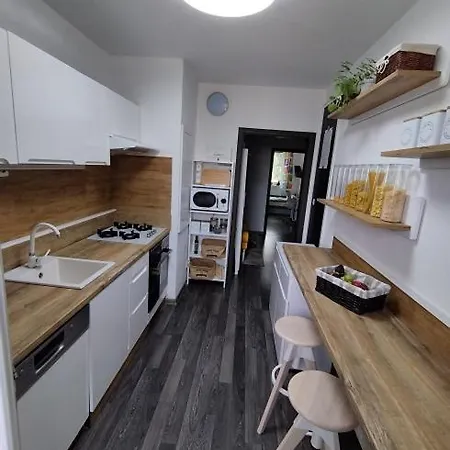 Prievidza Home Appartamento *
